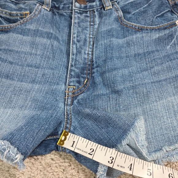 American Eagle Shorts Womens 6 Blue Jean Midium Rise Stretch Raw Hem - Picture 7 of 8
